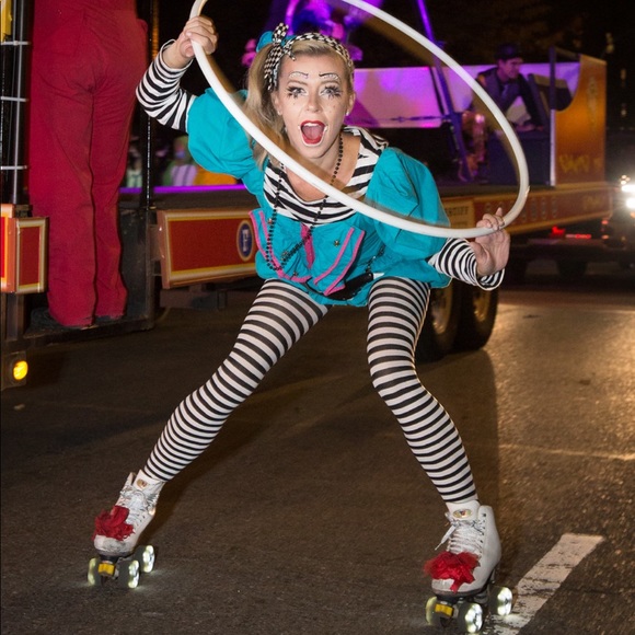 Meet Roller Boogie - Picture 8 of 16